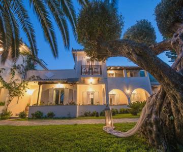 Villa Phoenix Apartments & Studios