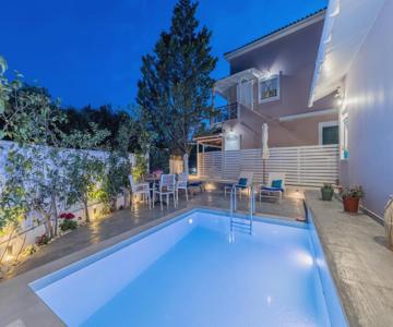 Soso's Garden Villa With Private Pool