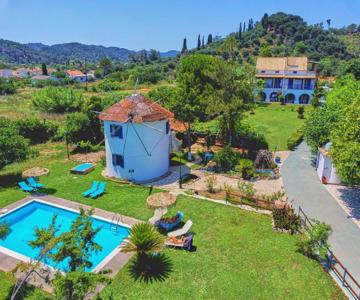 Villa Spyridoula Studios On The Beach