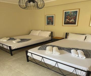 Rooms In Center Of Kallithea