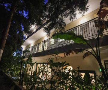 Spanos Apartments Anna's Lodge