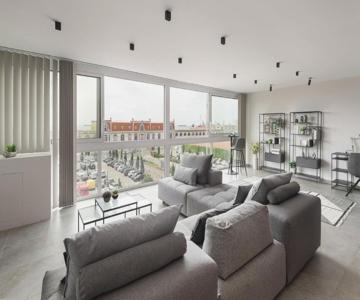 AZ premium suite- 106