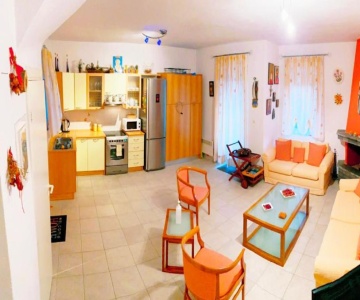 Heaven's Door- Siviri Maisonette