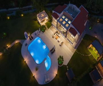 Seafront Chrisa Luxury Villa