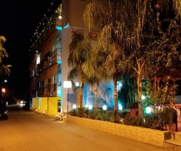 La Fontaine Apartments