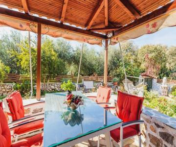 Mani's Garden Paradise - Elia Secluded Retreat