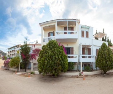 Lido Apartments Tolo