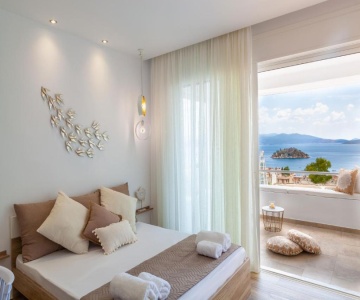 Elena's Tolo Sea View