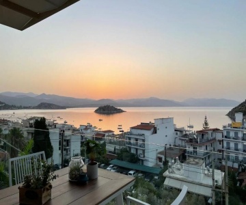 Thea Luxury Apartment