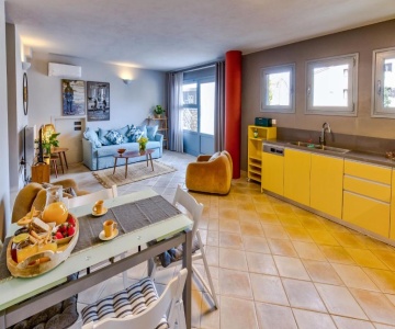 Monemvasia Modern Flat