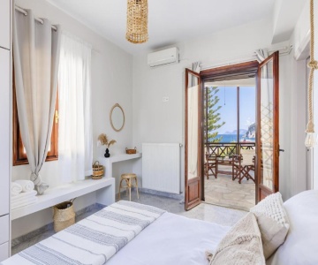 Mahalo Skopelos Suites