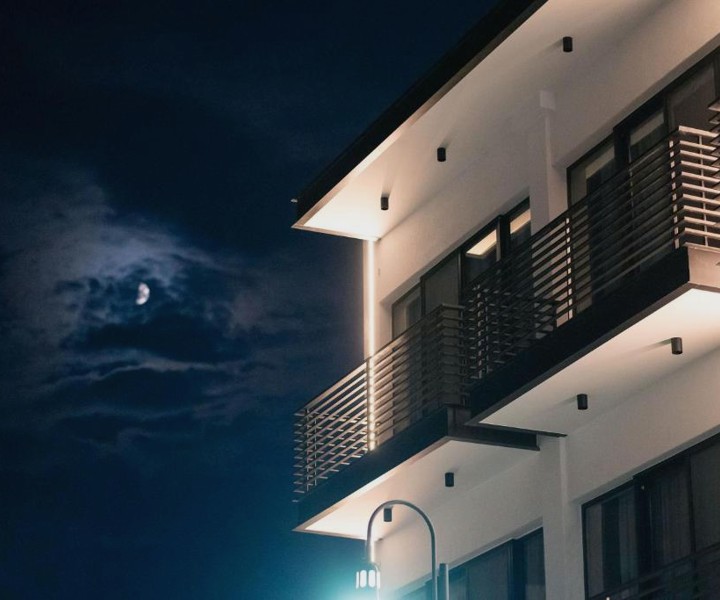 D17 Suites & Apartments