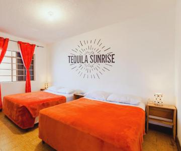 Hostal Tequila Sunrise