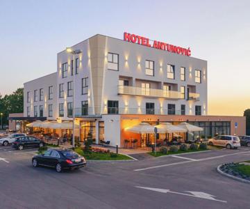 Antunovic Hotel East