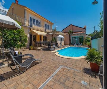 Villa Mary