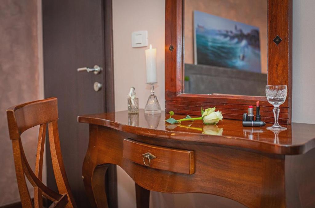 Theatre luxury rooms
