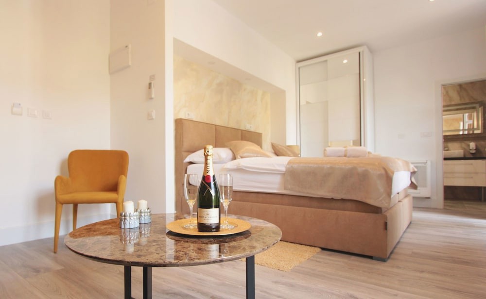 Well Of Life Luxury Rooms