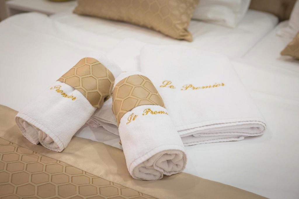 Le Premier Luxury Rooms - Exclusive Self Serviced Residence