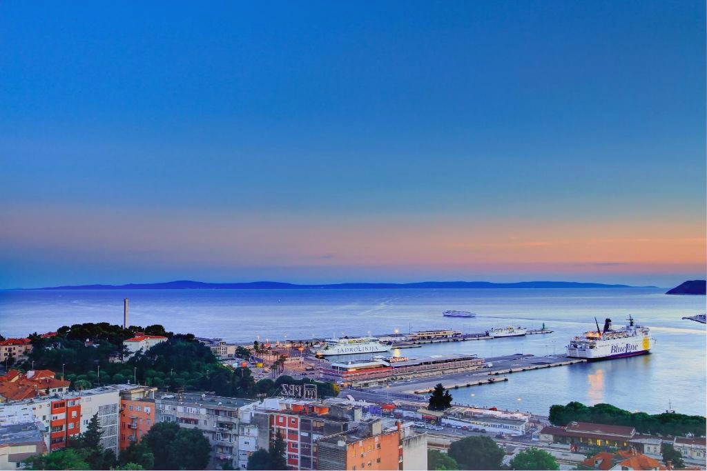 The View Luxury Rooms