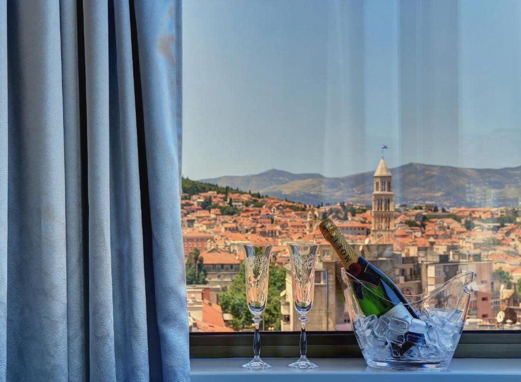 The View Luxury Rooms