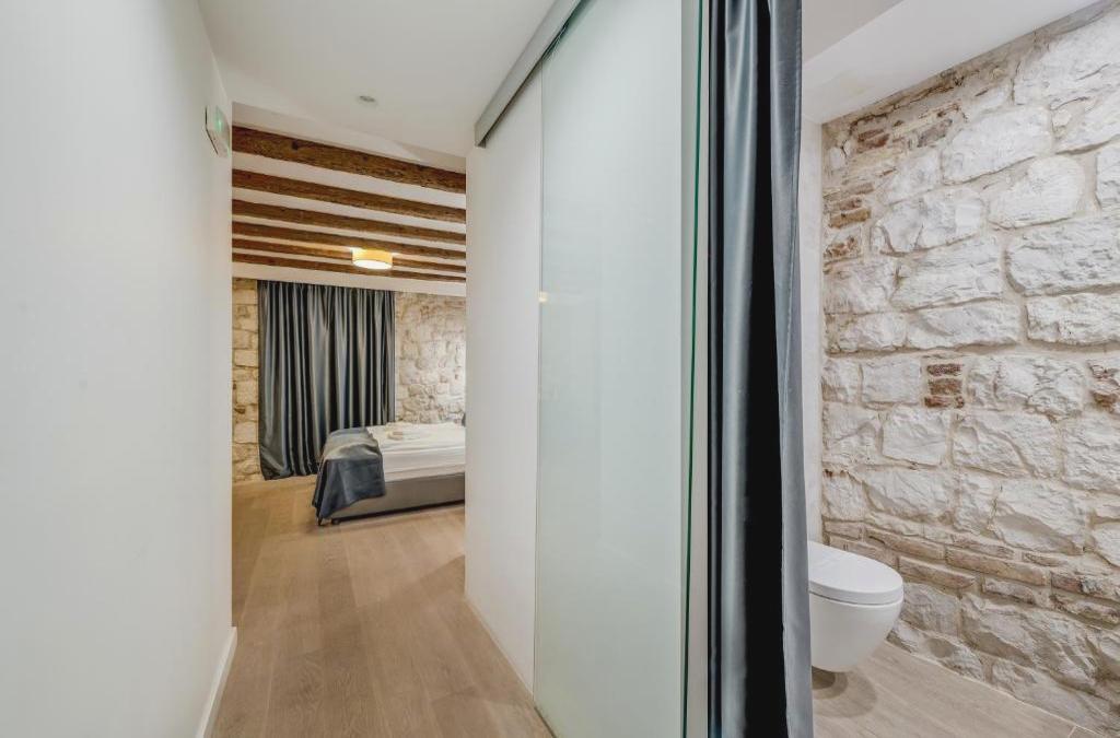 The Code Luxury Rooms