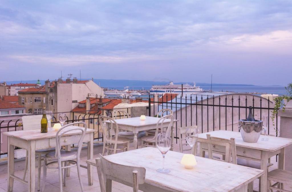 Procurator 7 Luxury Rooms