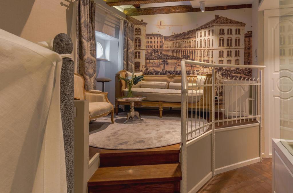 Procurator 7 Luxury Rooms