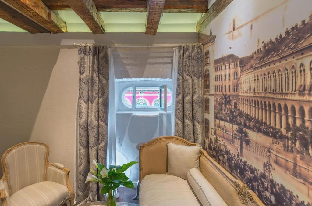 Procurator 7 Luxury Rooms