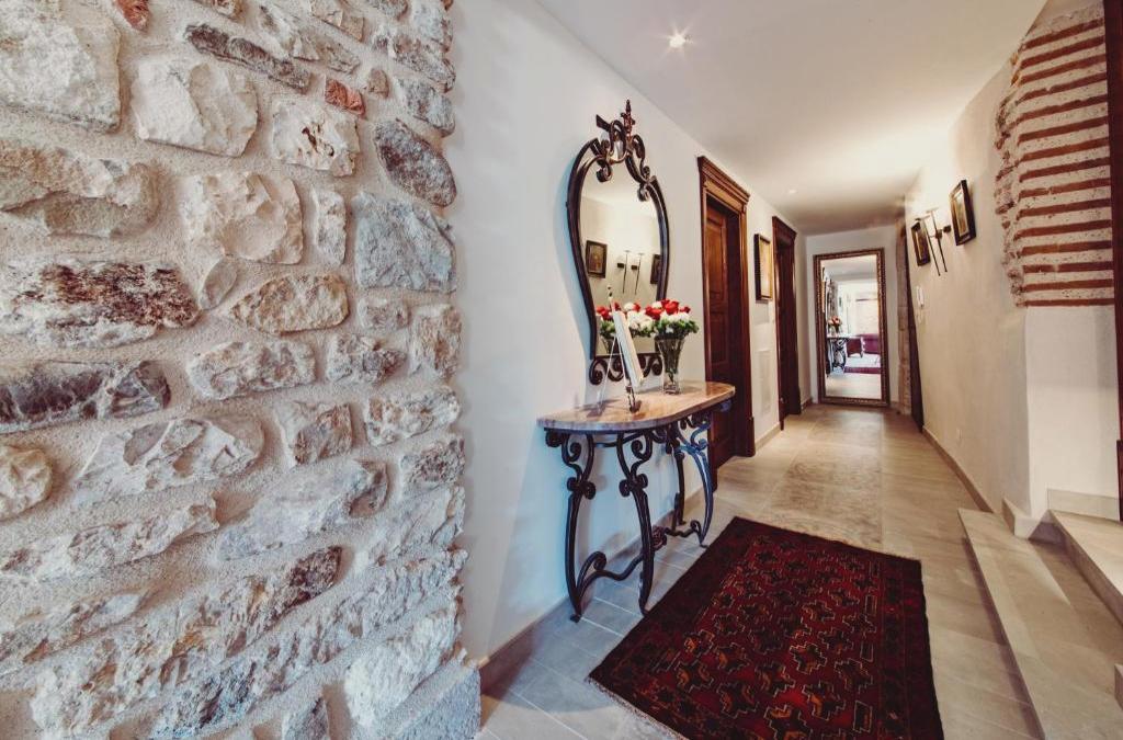 Villa Nepos Hotel
