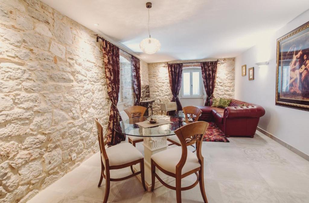 Villa Nepos Hotel