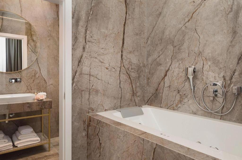 Five Elements Luxury Rooms