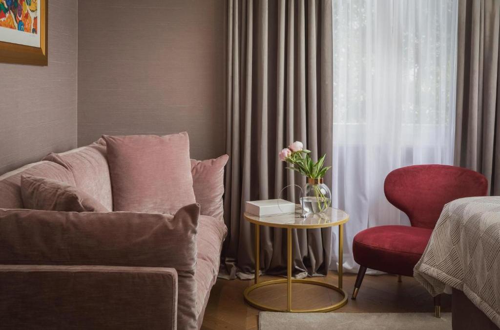 Five Elements Luxury Rooms