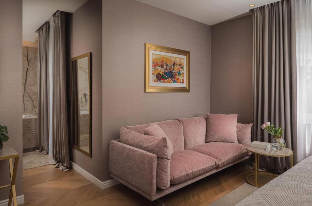 Five Elements Luxury Rooms