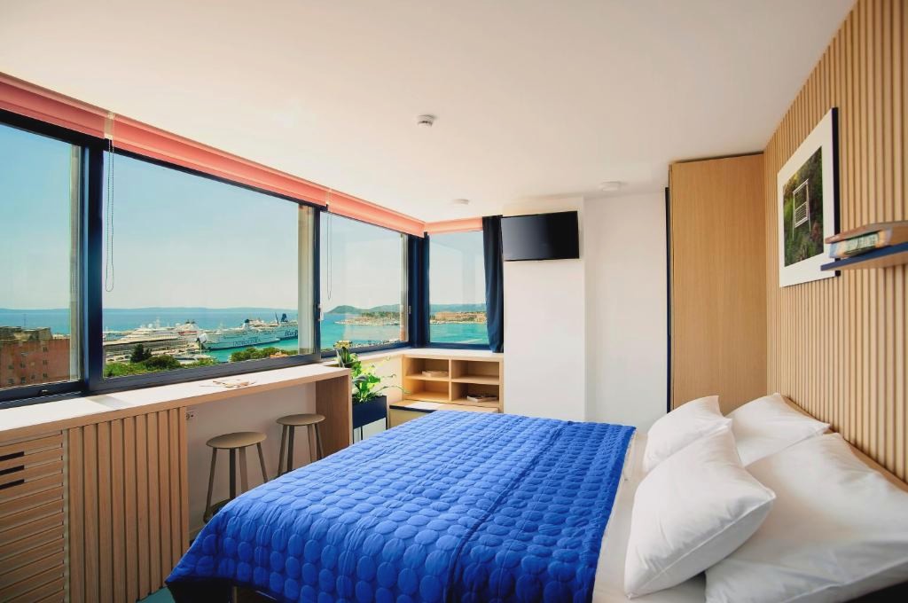 Horizon Luxury Suites & Design Rooms