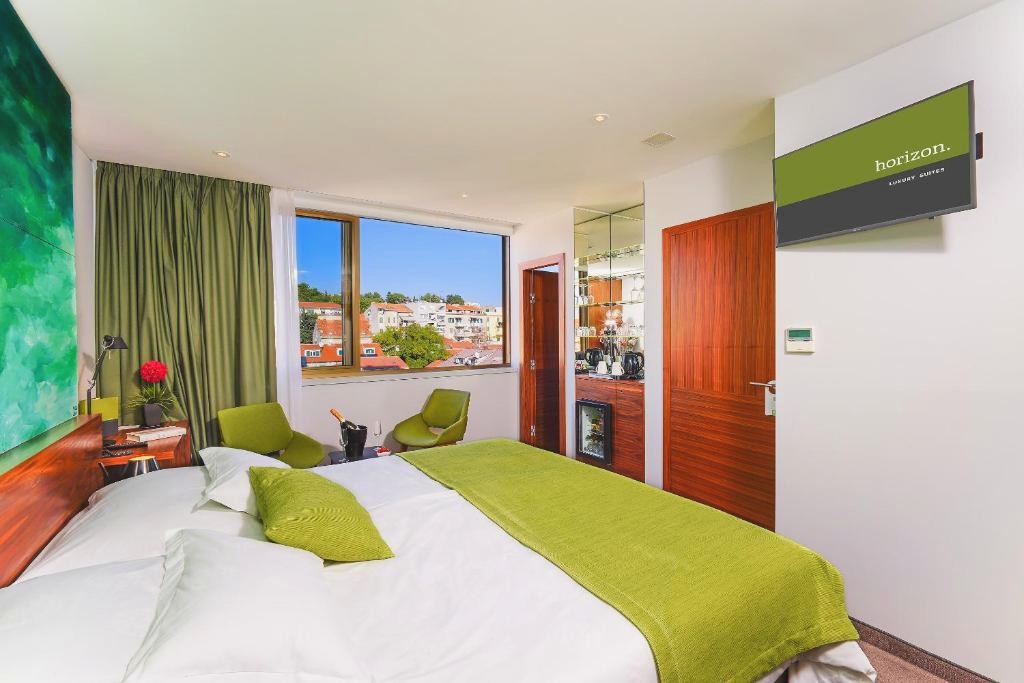 Horizon Luxury Suites & Design Rooms