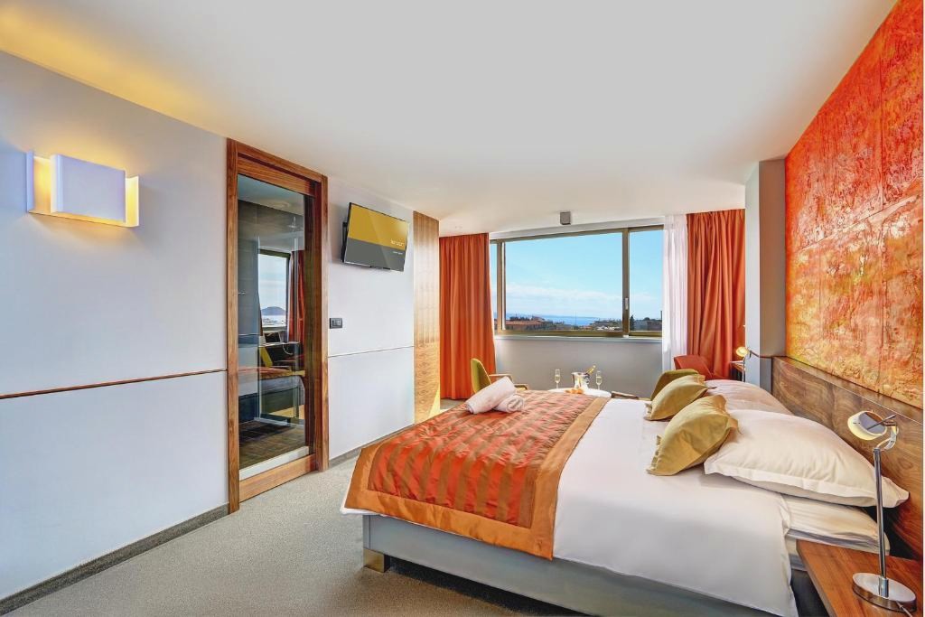 Horizon Luxury Suites & Design Rooms