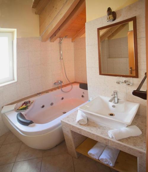 Authentic Luxury Rooms