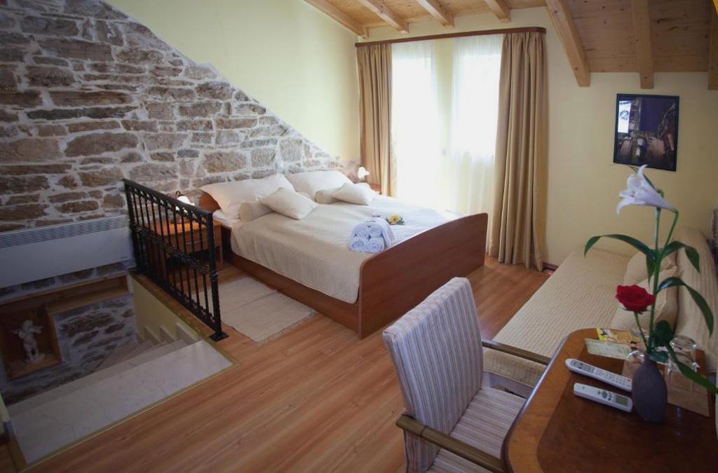 Authentic Luxury Rooms