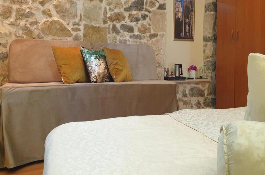 Authentic Luxury Rooms