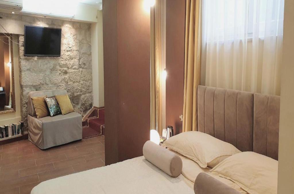 Authentic Luxury Rooms