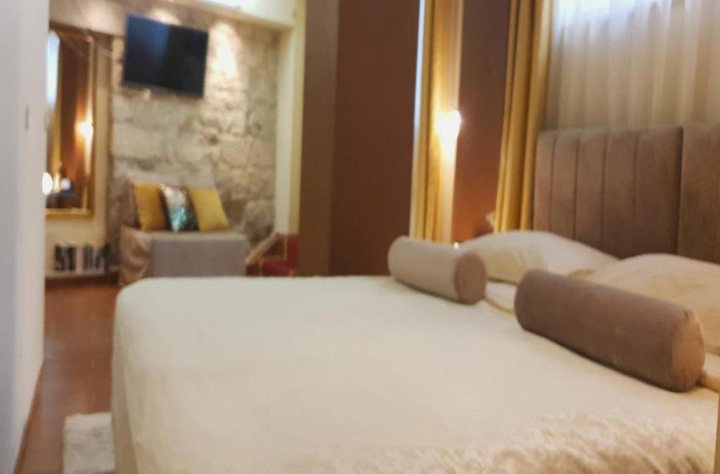 Authentic Luxury Rooms