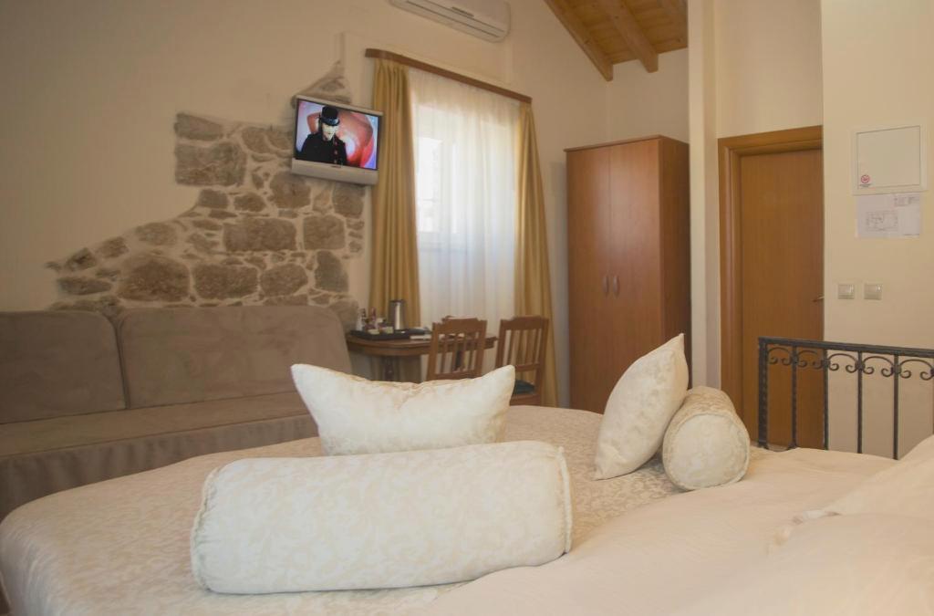 Authentic Luxury Rooms
