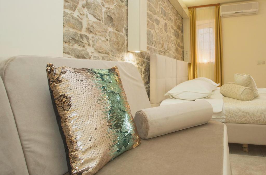 Authentic Luxury Rooms