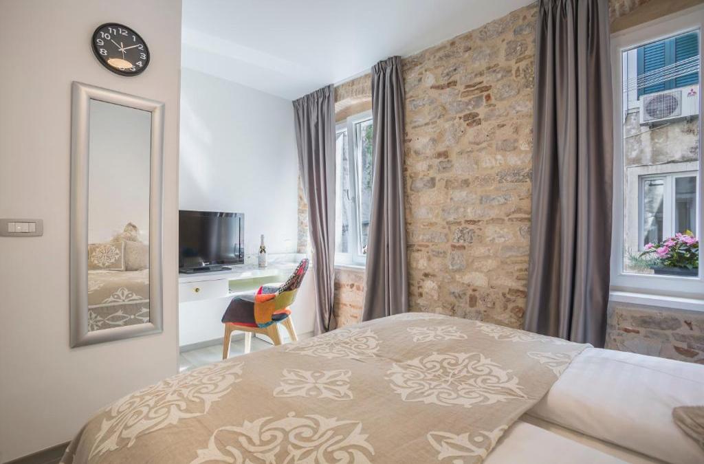 Centro di Centri Rooms