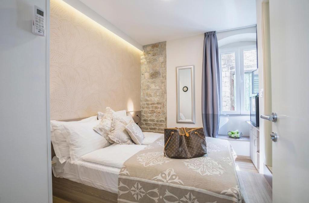 Centro di Centri Rooms