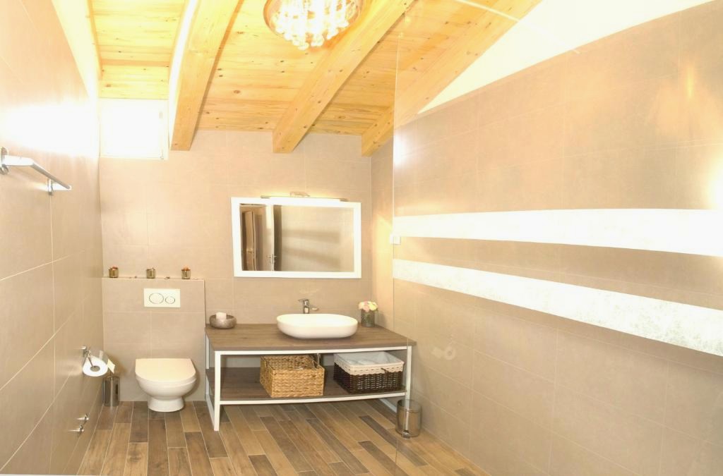Aspalathos Residence