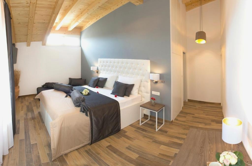 Aspalathos Residence