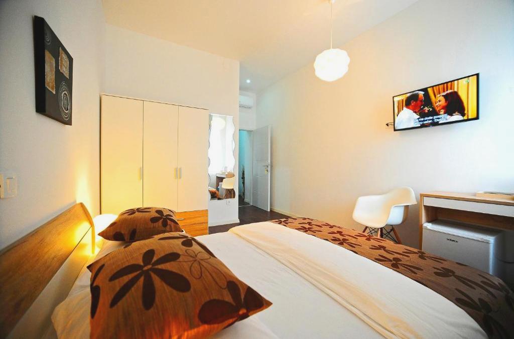 Valenti rooms