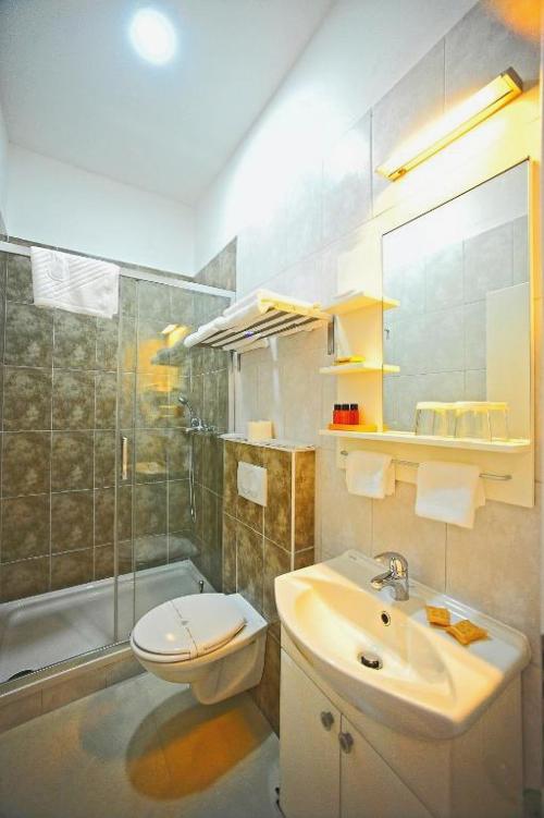 Valenti rooms