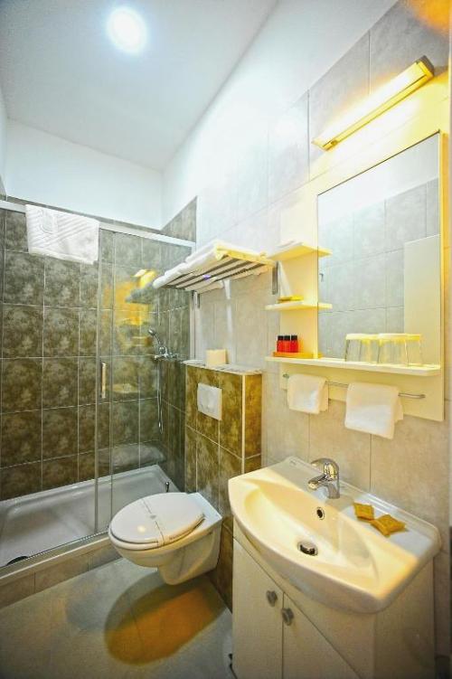 Valenti rooms
